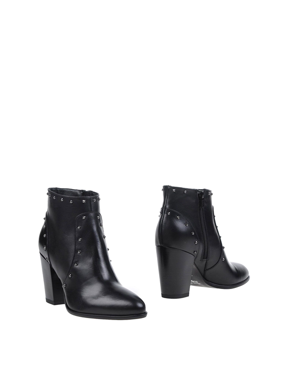 Leather Ankle Boots!